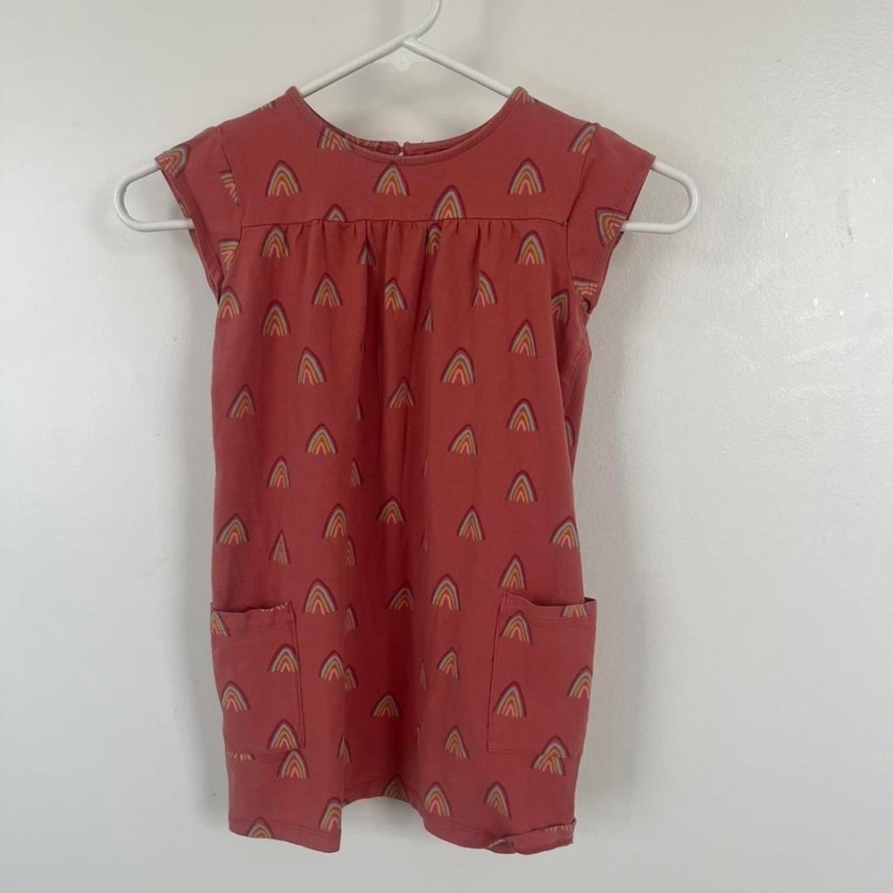 Tea Collection pink rainbow dress with pockets. Size: 6 years
